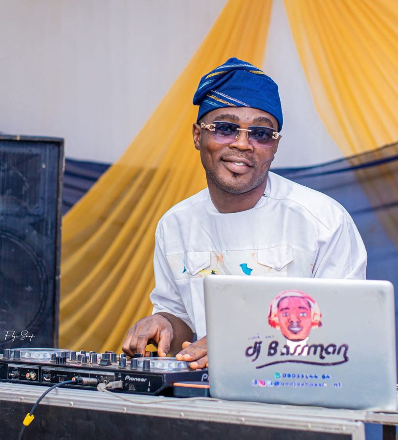 Deejay Bassman on the decks in traditional attire
